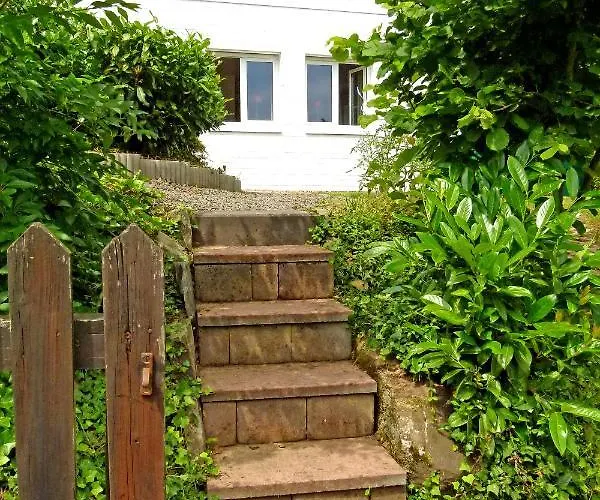 Apartamento Haus Tannenweg Zell an der Mosel